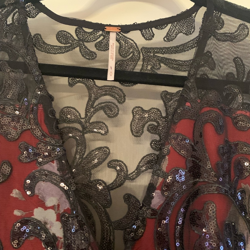GORGEOUS MODERN BLACK LACE SEQUINS DRESS!